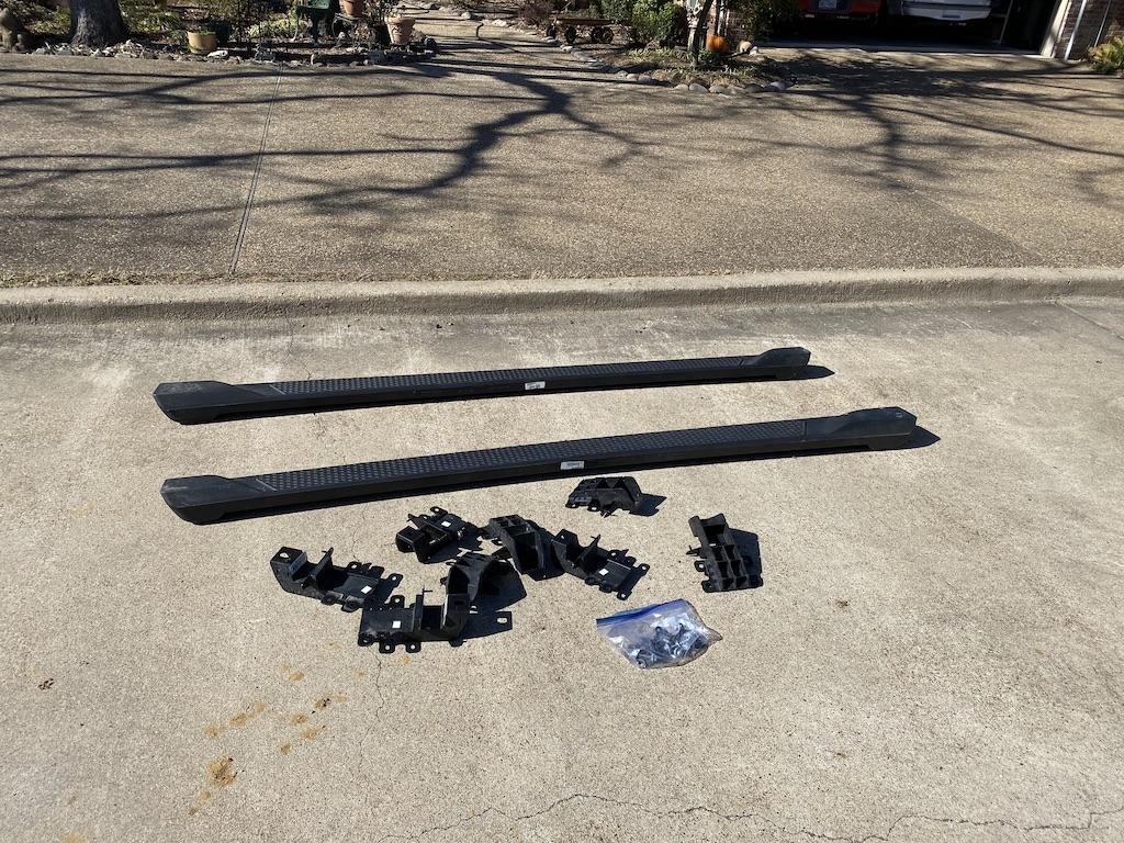 Jeep Gladiator JEEP GLADIATOR OEM RUNNING BOARDS 	 $200.00 plus shipping or will deliver if close 39F4439D-E1A3-4419-AD2E-BEA1935FE65B_1_105_c