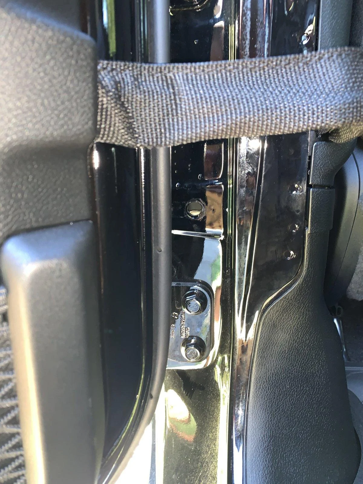 Jeep Gladiator Door check bolt threading is missing IMG_8119
