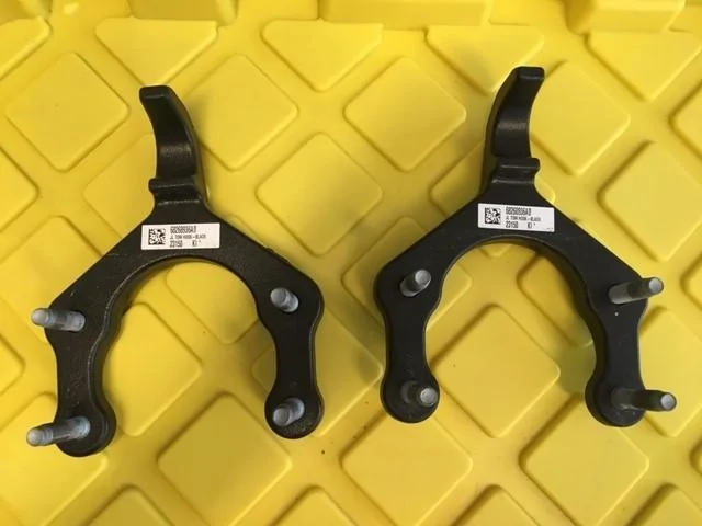 Jeep Gladiator Sport S bumper parts hooks