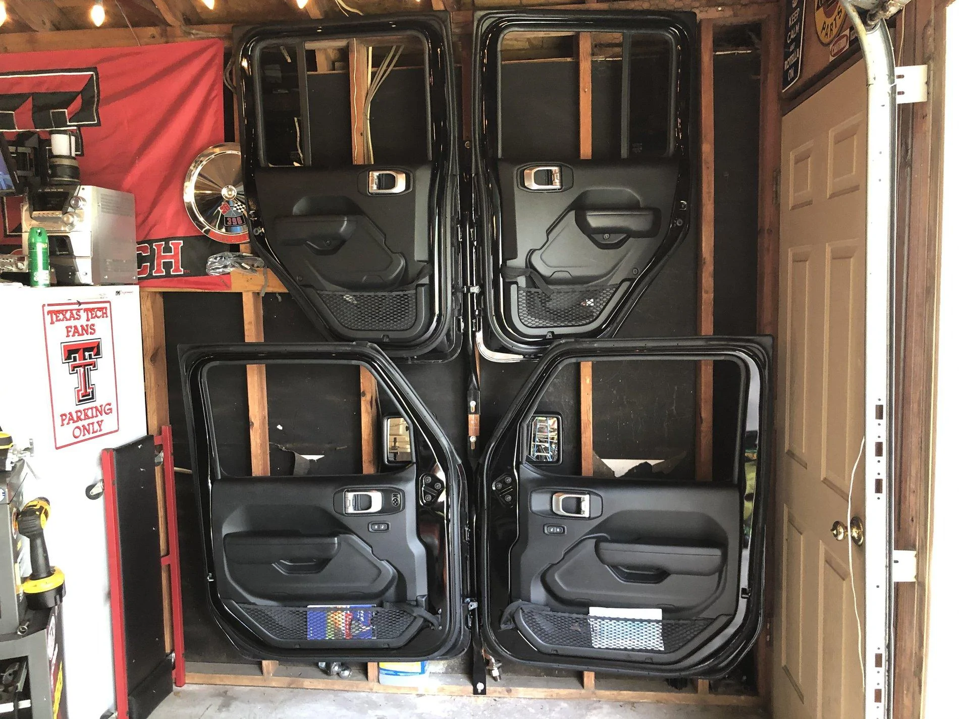 Jeep Gladiator Door Storage Solutions 121838B4-96E8-46C6-BC9F-5206EF70DE8D