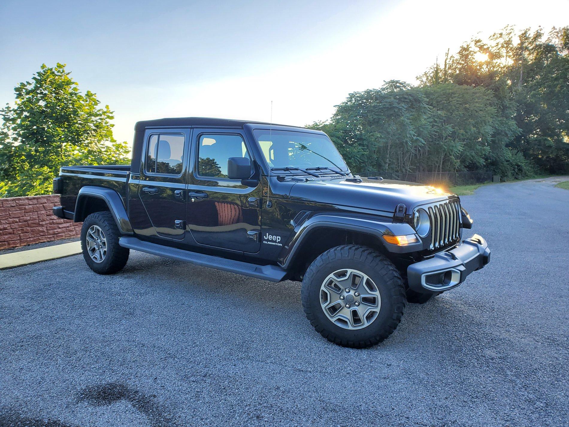 Jeep Gladiator Pic request: Sport with Rubicon Takeoffs 20200611_185915