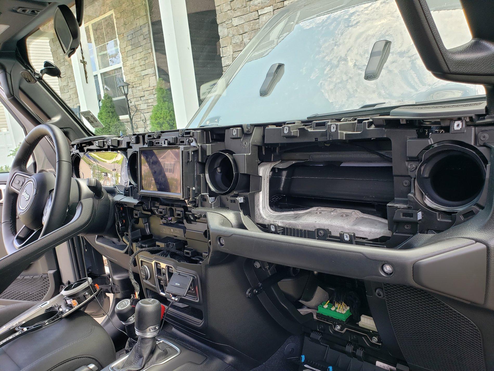 Jeep Gladiator 3M Digi Dash Wrap 20200805_143410