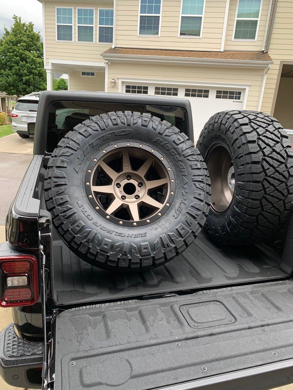 Jeep Gladiator Rusty's Off-road 2"  Lift Tires and wheels