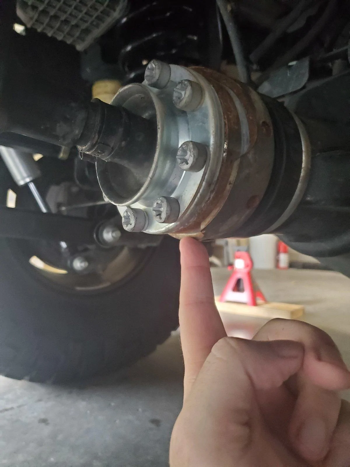 Jeep Gladiator I accidentally put my jack on the drive shaft 20200806_184252