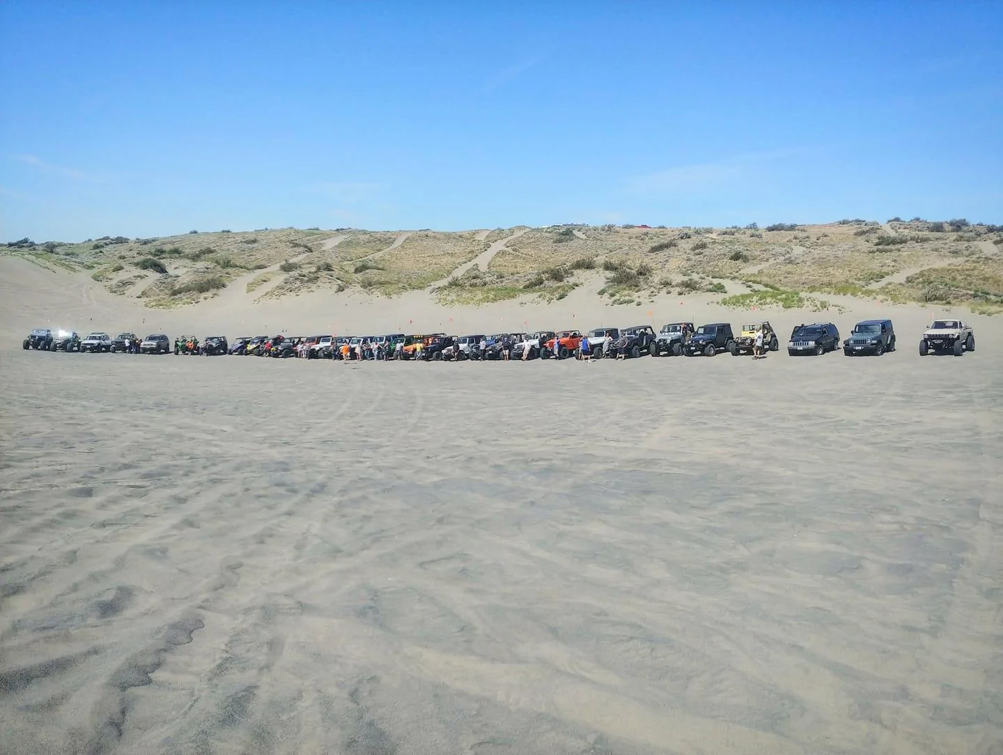 Jeep Gladiator Jeeps Parking Next To Jeeps juniper grumpy