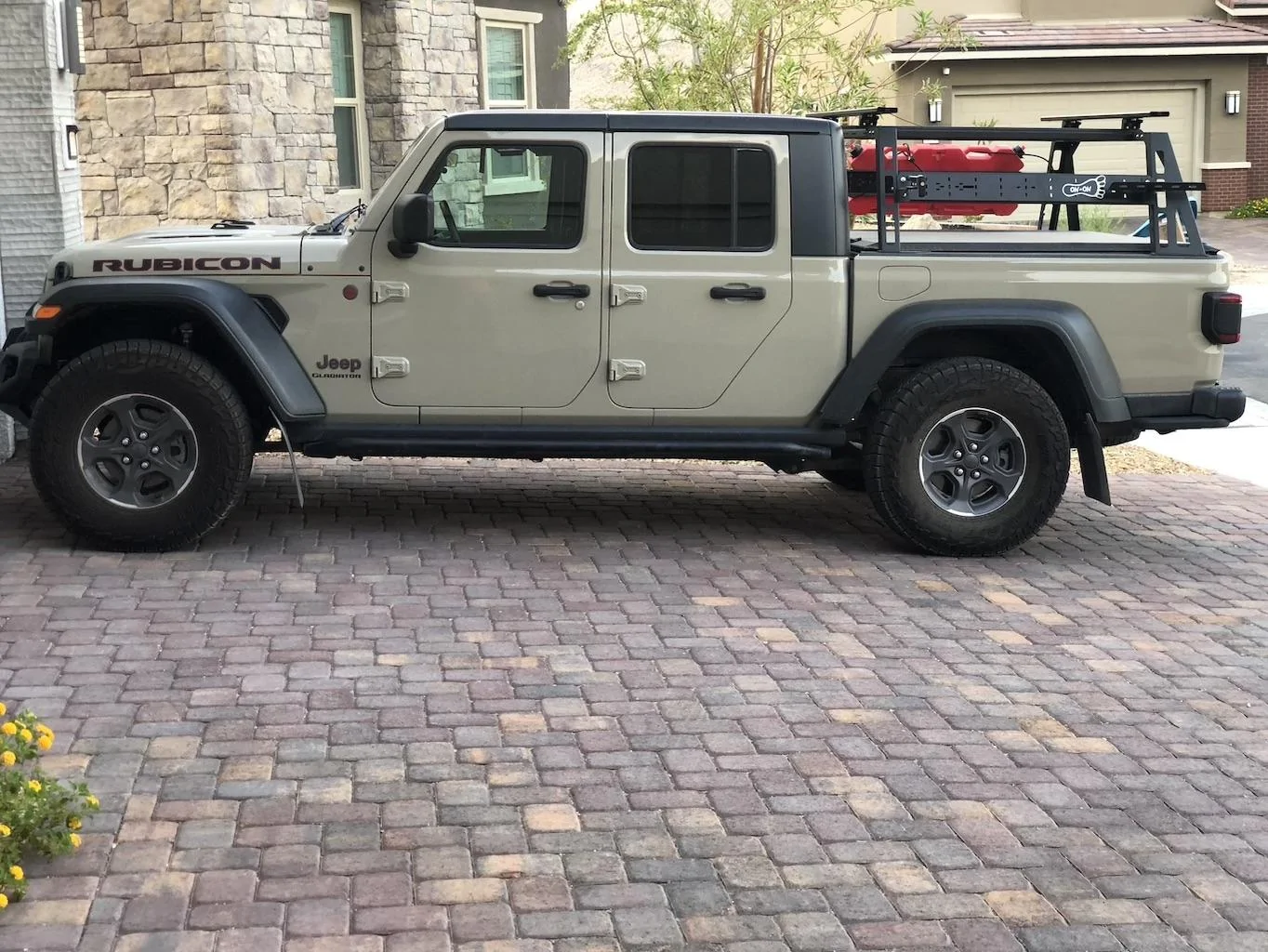 Jeep Gladiator XL RTT - Extend over cab or stick out the back? IMG_4560