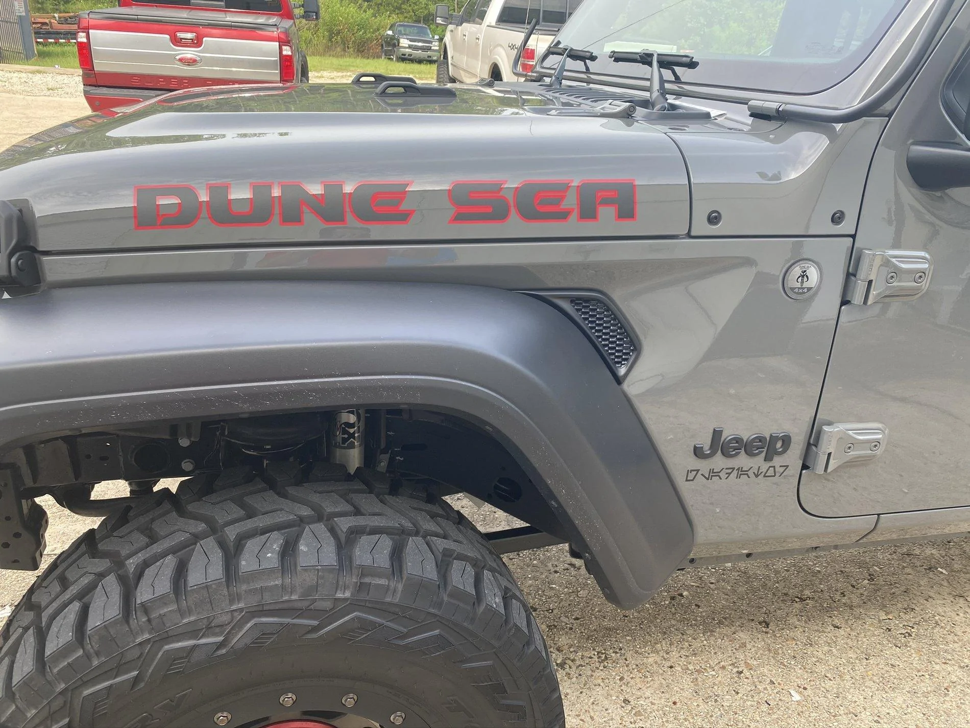 Jeep Gladiator This is the way... Mandalorian inspired Sport S build 63371596-13DA-4CD0-AAA3-A2422912B1B8
