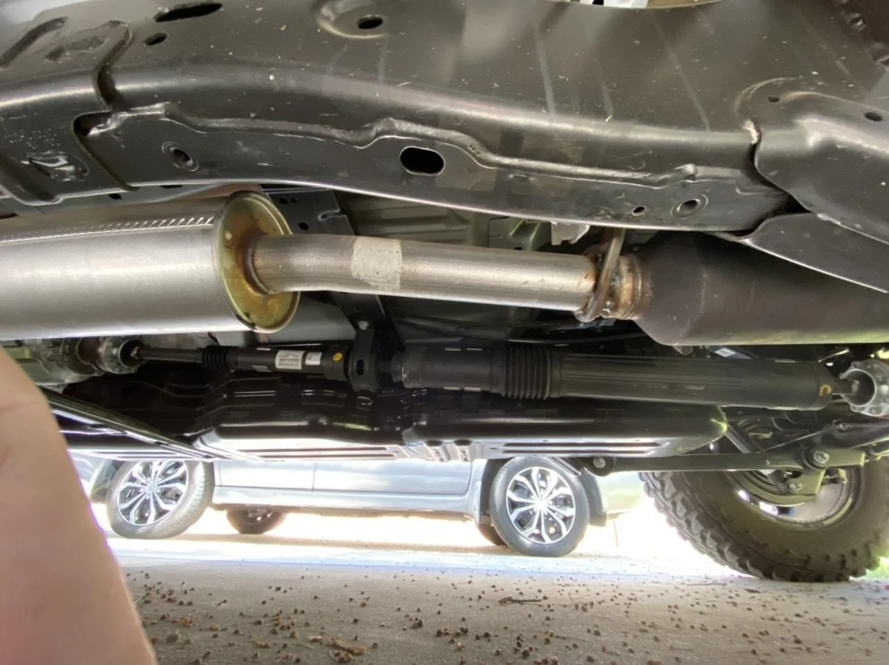 Jeep Gladiator Cheap and great sounding exhaust mod. DAF7300F-3608-4240-A264-5E7E72EFE446