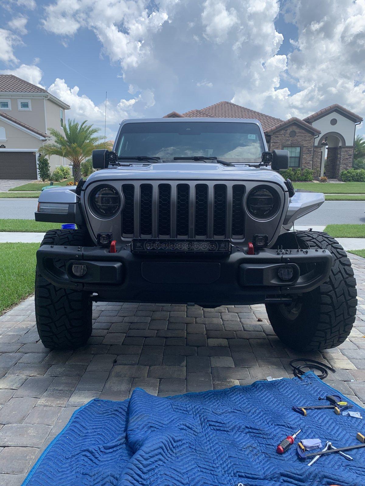 Jeep Gladiator Road Armor Fender flares and inner fender what do you think? D3FFF117-A579-4007-957E-52B3503CD608