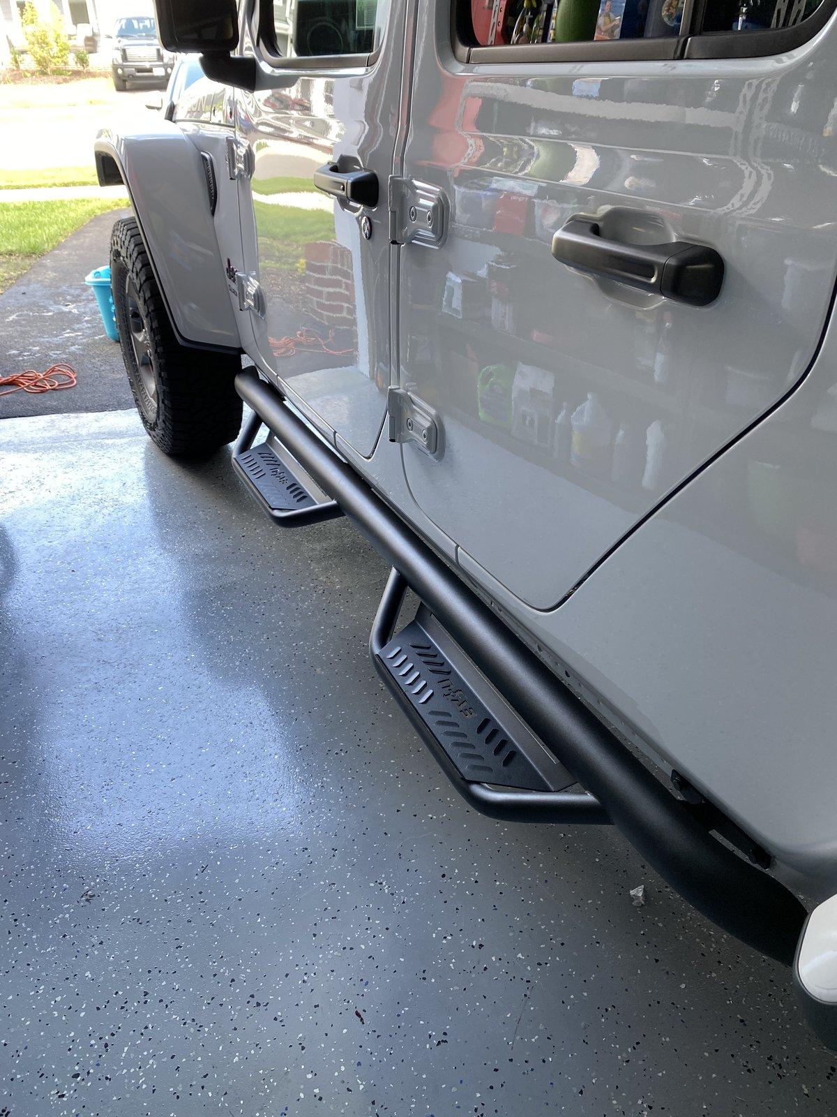 Jeep Gladiator Nfab Podium steps 64C7BB92-6861-4780-8065-E35A12B1A267