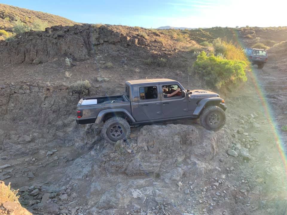 Jeep Gladiator Lost Trail w/ HiCentered (Gladiator Sport & Rubicon) 117378341_10220579295343925_7391487403349793953_n