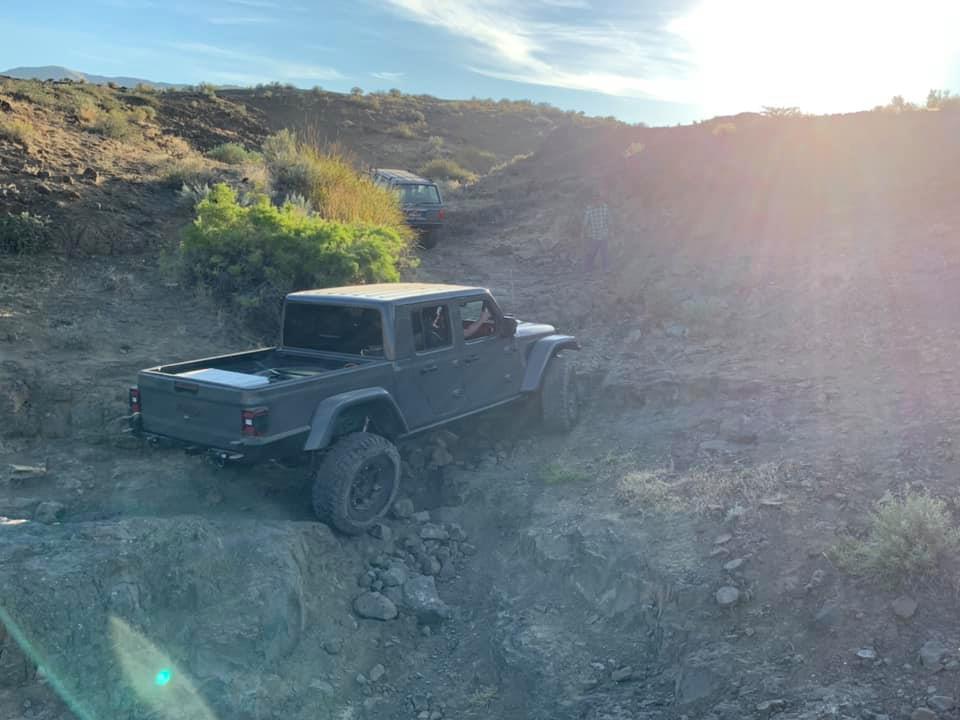 Jeep Gladiator Lost Trail w/ HiCentered (Gladiator Sport & Rubicon) 117431045_10220579294703909_4283613856719656519_n