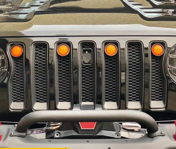 Jeep Gladiator Prerunner grille lights ED08F2CF-4936-4ECF-A5C4-AE7C0A96DB2C