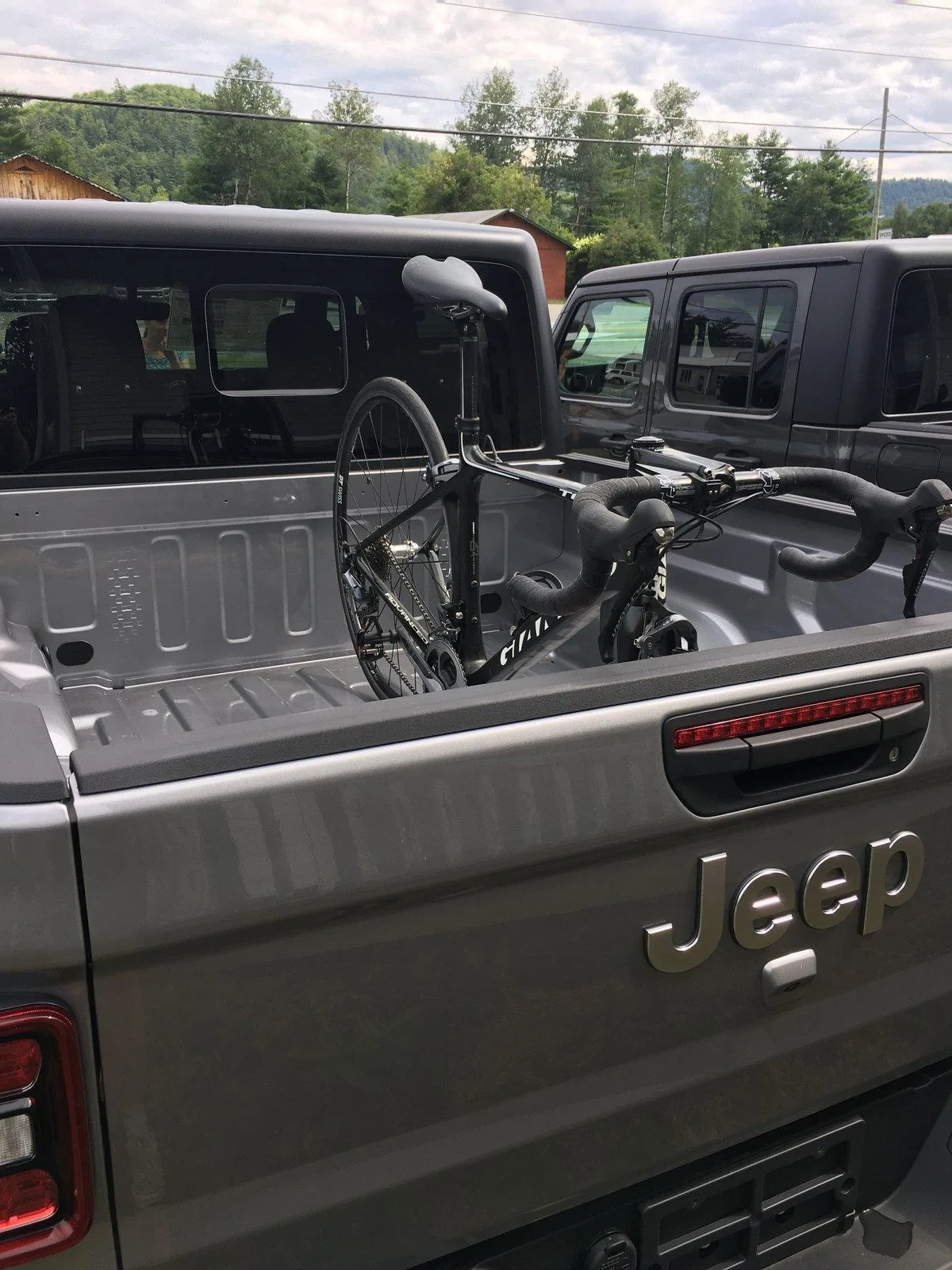 Jeep Gladiator Gladiator Bike Rack? IMG_5202