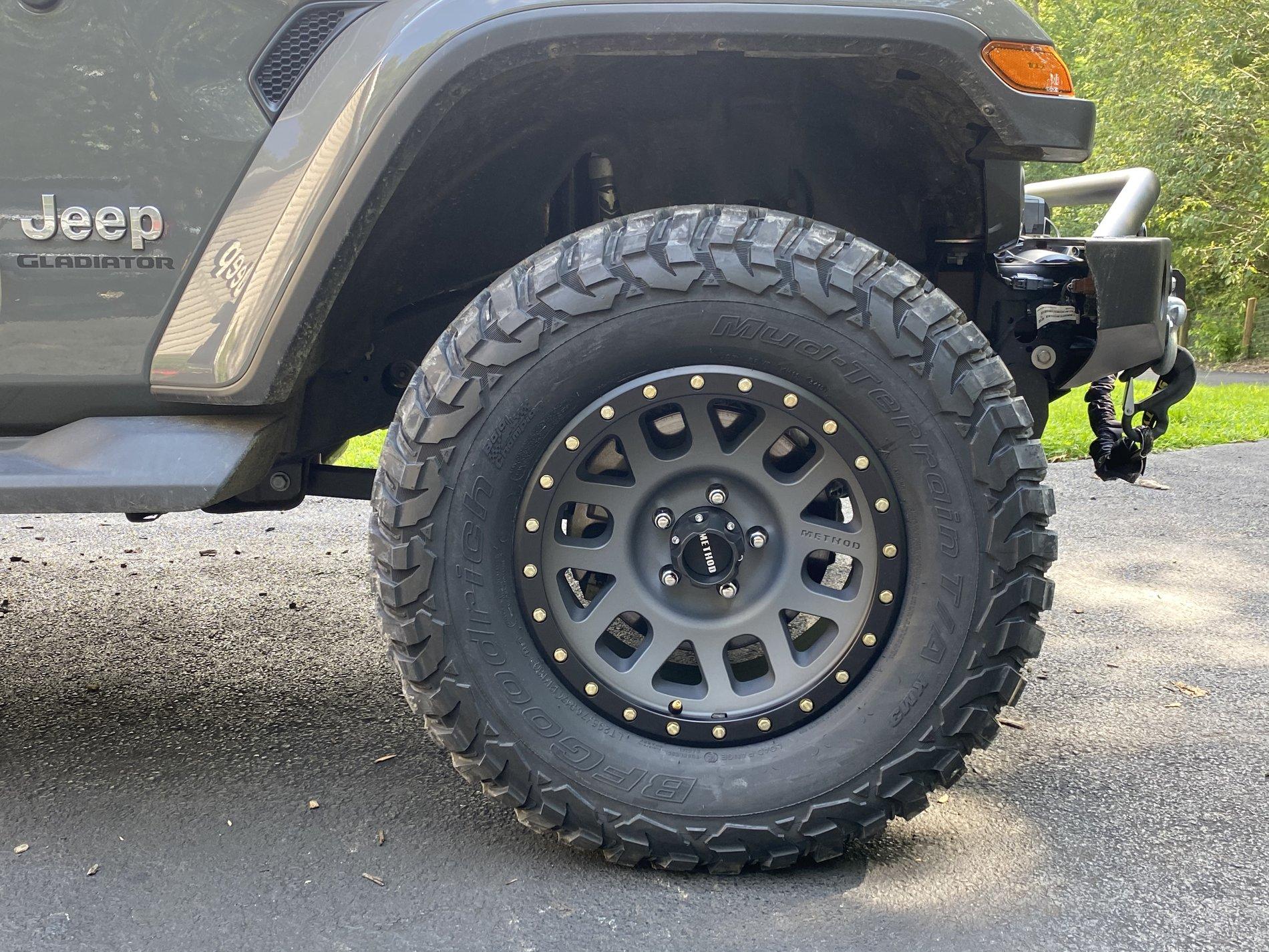 Jeep Gladiator Stock (or the Rubicon/Max Tow) Springs and then aftermarket shocks? 8A430C01-2C70-4B94-ACE1-222CADF047B8