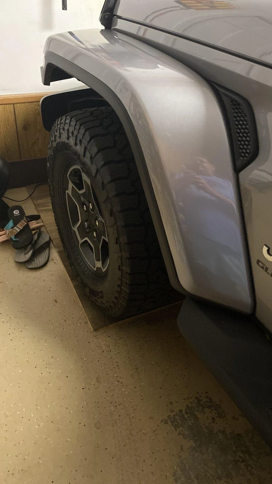 Jeep Gladiator Overland owners who switched to 35 & 37 tires 2E39FDCA-8F86-4113-94F4-A2FE054088B2_1_201_a