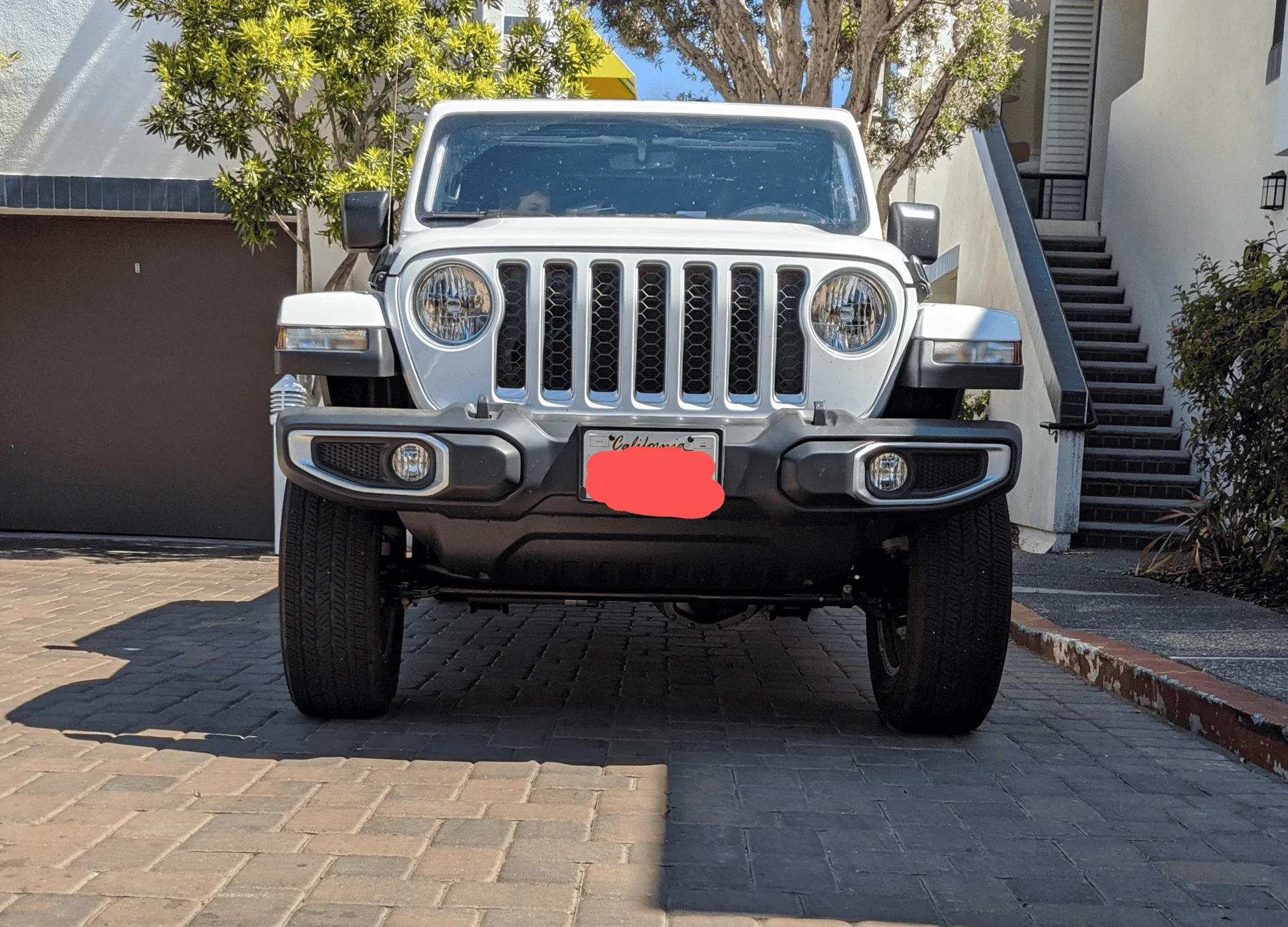 Jeep Gladiator Overland - Keep 18” wheels or buy 17s for A/T tires? 1597118029358