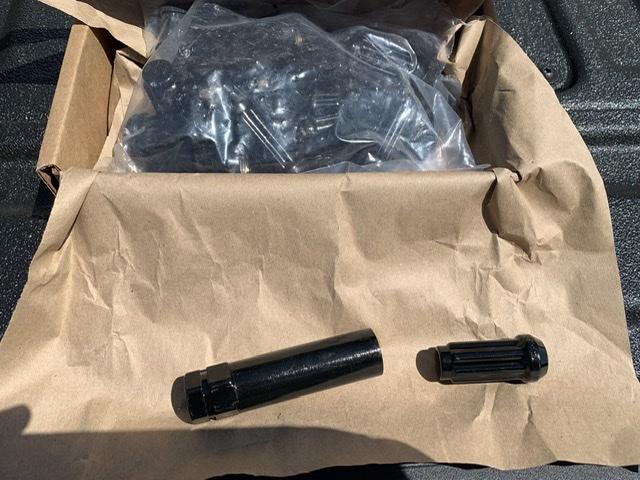 Jeep Gladiator 24pc Spline Lug Nuts w/ Key -- Black Color NEW 7A6871BB-5F25-4C7D-9E62-1A7CAB4388D3