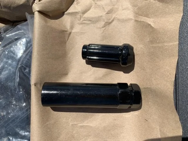 Jeep Gladiator 24pc Spline Lug Nuts w/ Key -- Black Color NEW 348CEA6C-2175-42CC-8584-FDB92F337083