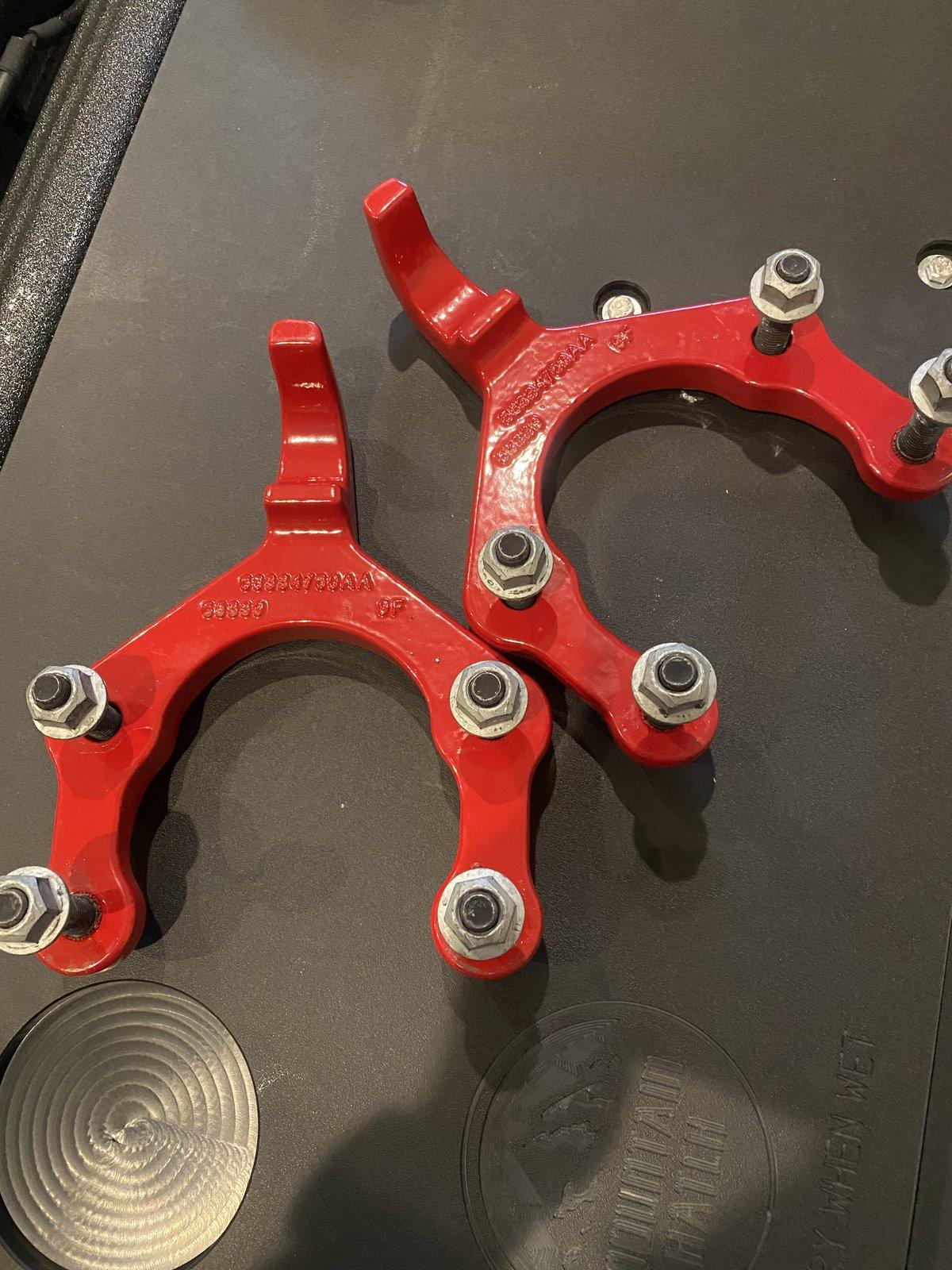 Jeep Gladiator Rubicon - Red Front Tow Hooks 33D12E74-EECB-44D1-AB79-42F7078ABF1E