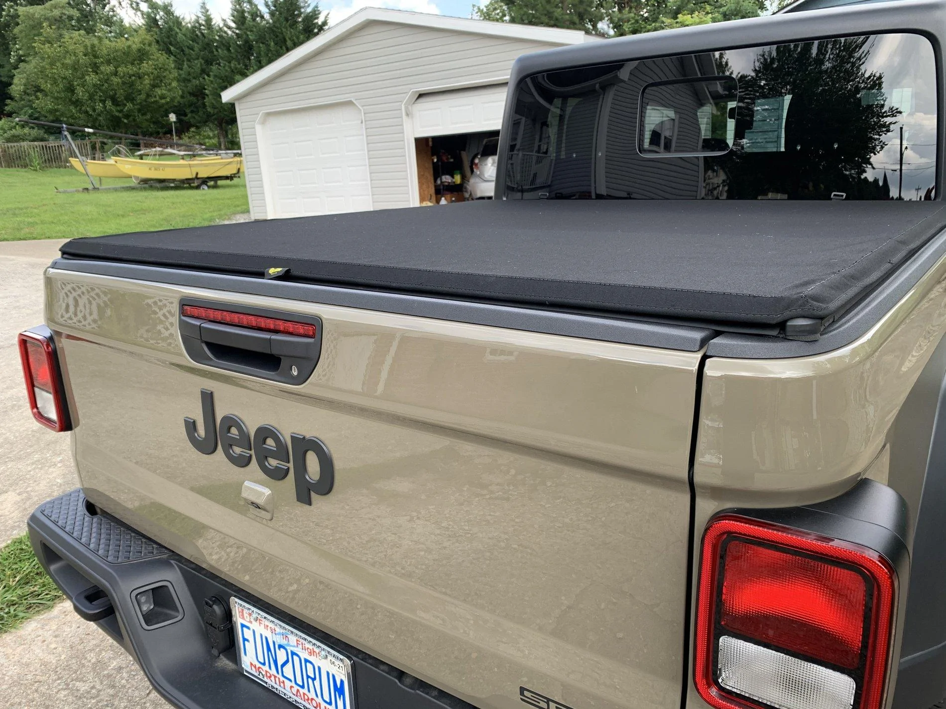 Jeep Gladiator TWILL Material Tonneau cover 834AA69C-5CF5-4A54-89FC-6FBE6BFBC097