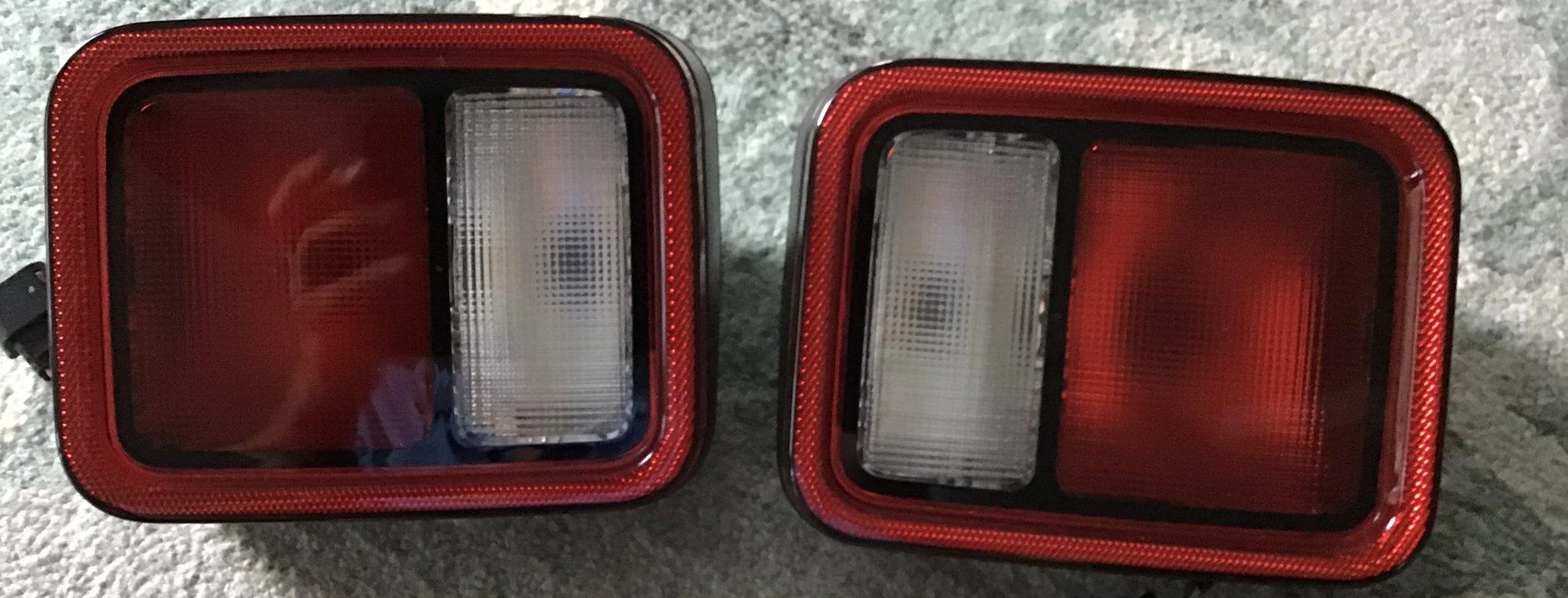 Jeep Gladiator Tail lights 5B329235-2F60-43C4-B964-8DDC6CA0518C