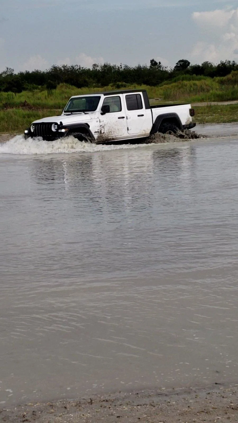 Jeep Gladiator OPINION: Sport/S w/ Max Tow VideoCapture_20200703-225817