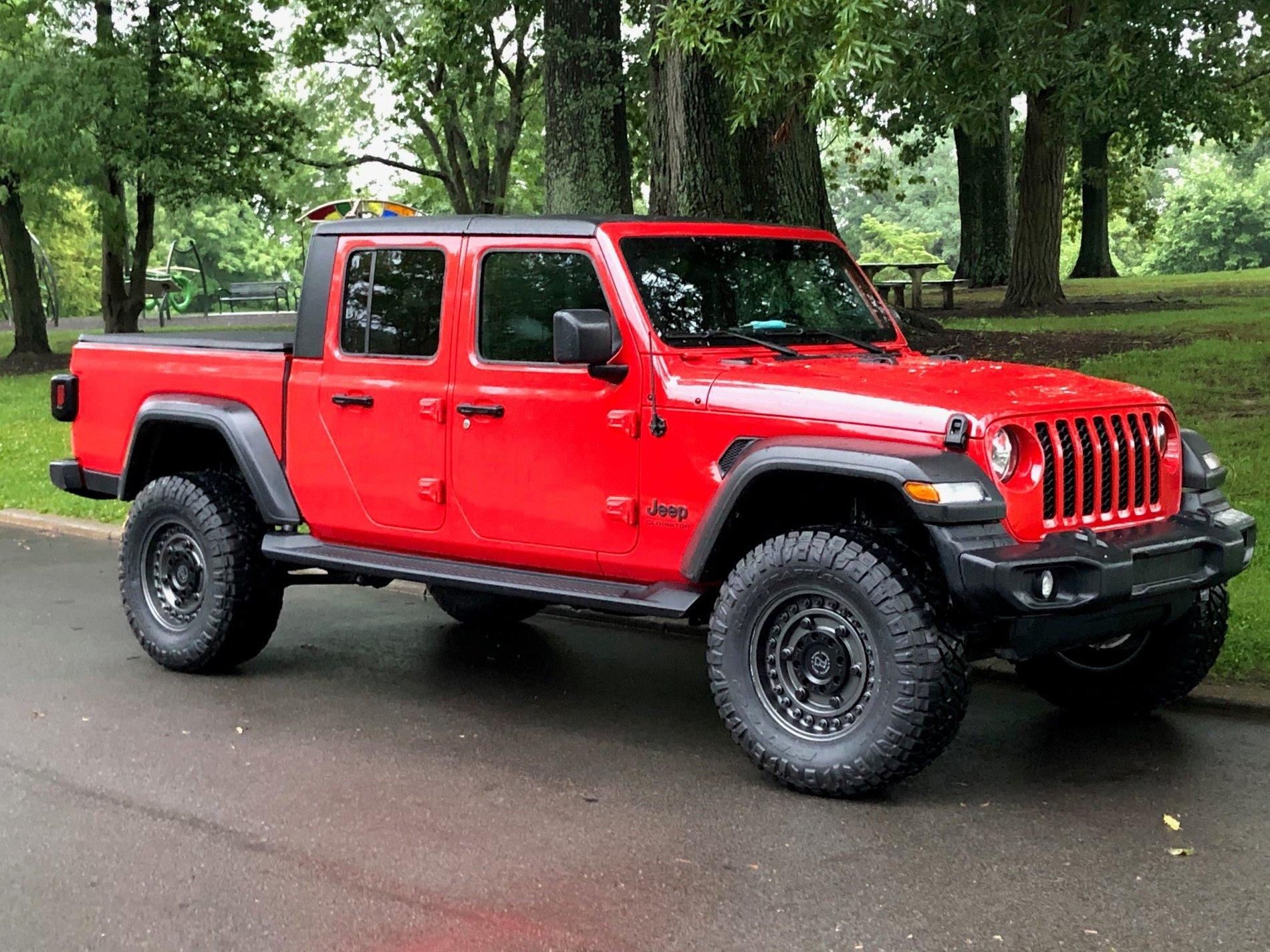 Jeep Gladiator Let's see 'em - Larger tires on Sport S wheels etddfdf
