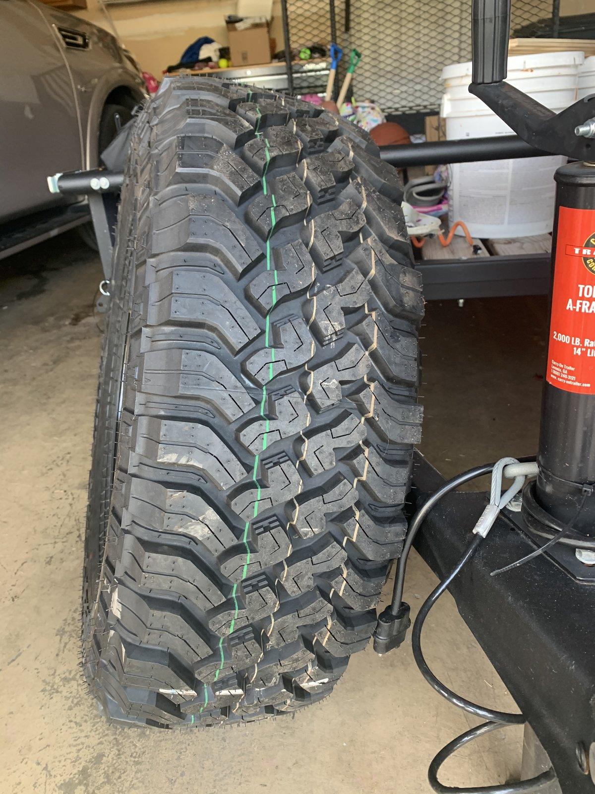 Jeep Gladiator Gladiator Rubicon Upgraded Factory Black Wheels and MT Tires w/TPMS - $1,000 08E17261-6AE4-4414-B51F-B203B51671C3