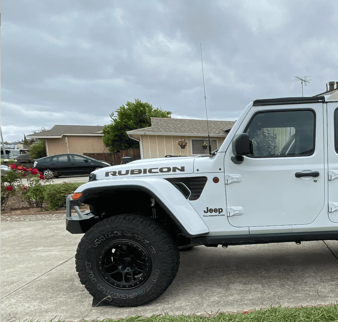 Jeep Gladiator (4) 35" Toyo Open Country AT2 Extreme Tires on JL Rubi Wheels.  Fifth on 33" BFG KO2, NO TPMS, $800 Screen Shot 2020-08-13 at 8.37.20 PM