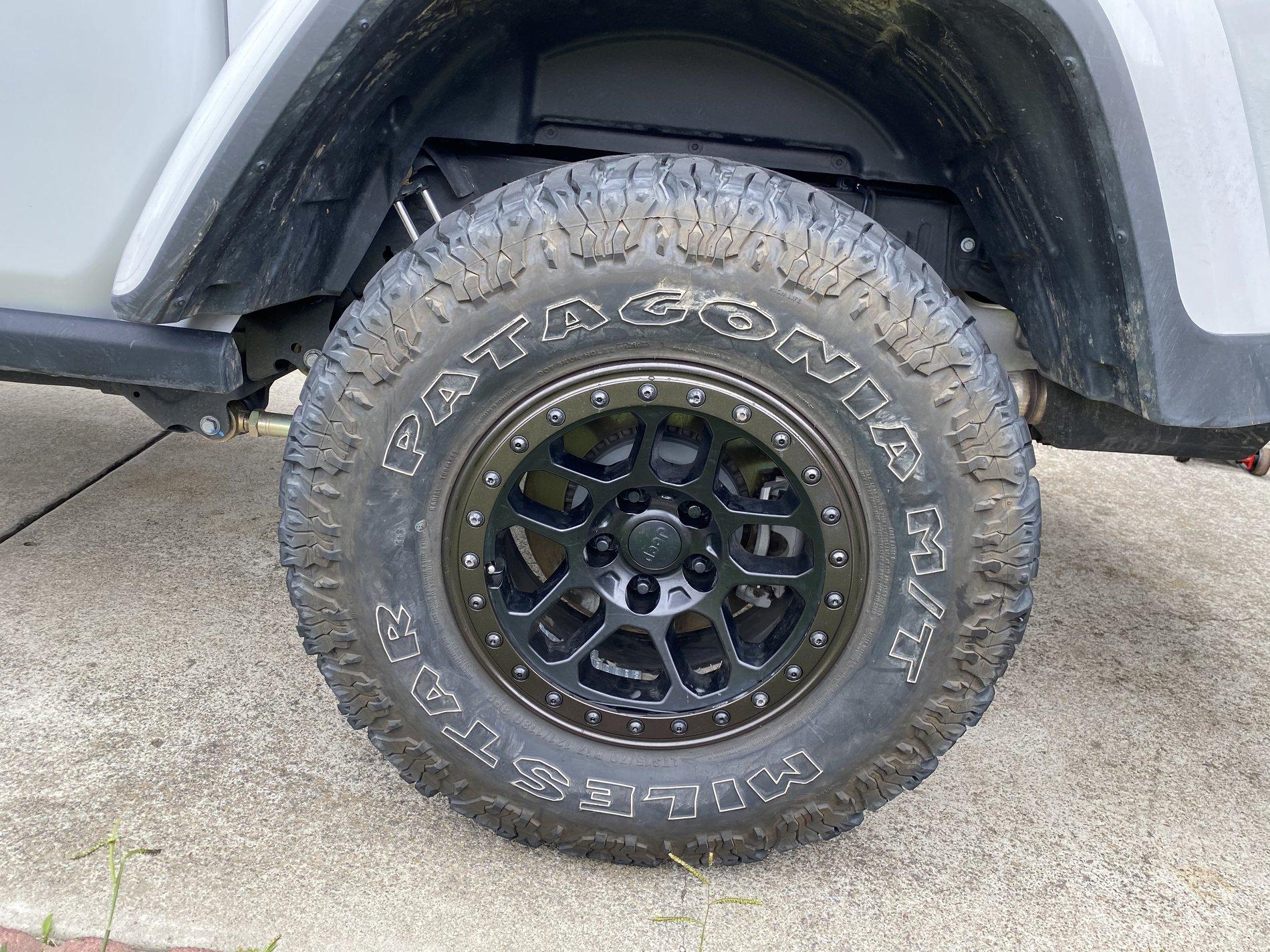 Jeep Gladiator (4) 35" Toyo Open Country AT2 Extreme Tires on JL Rubi Wheels.  Fifth on 33" BFG KO2, NO TPMS, $800 IMG_1943