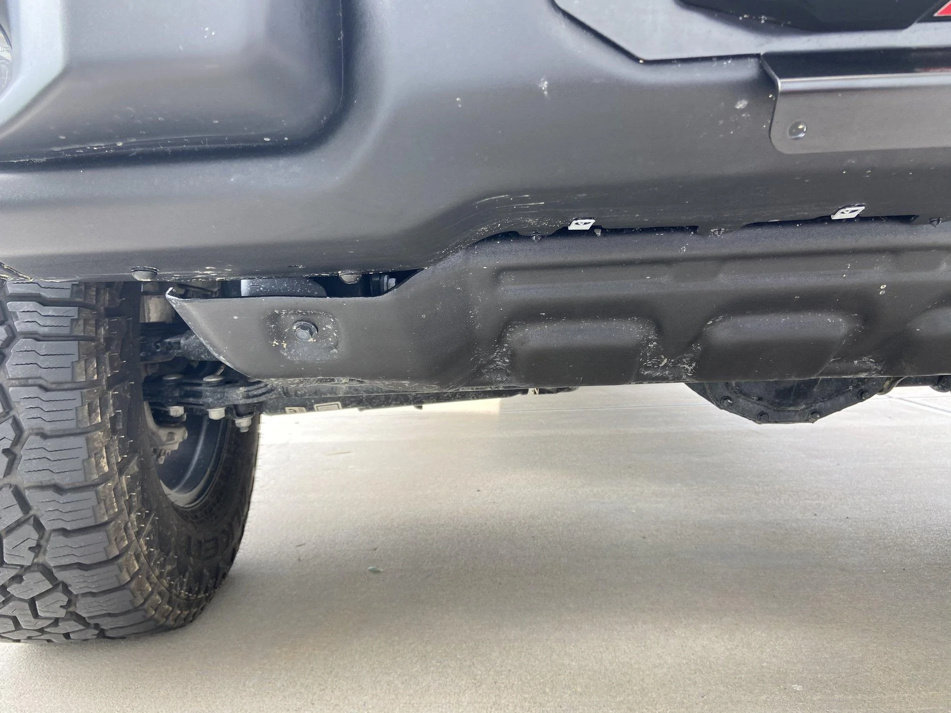 Jeep Gladiator Swapping the Mojave plastic bumper with the Mopar steel bumper 4D40EDA5-6CAB-4AC4-A43C-BC13C628B749