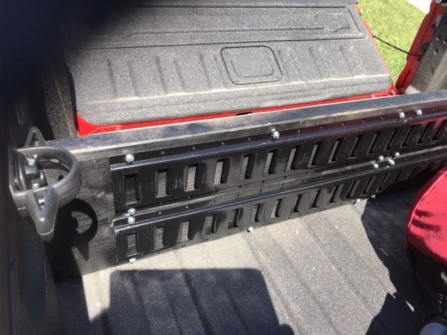 Jeep Gladiator Bed Partition / Grocery & Drywall Holder 1D296F59-2765-4ECA-A632-19D9D7F89420