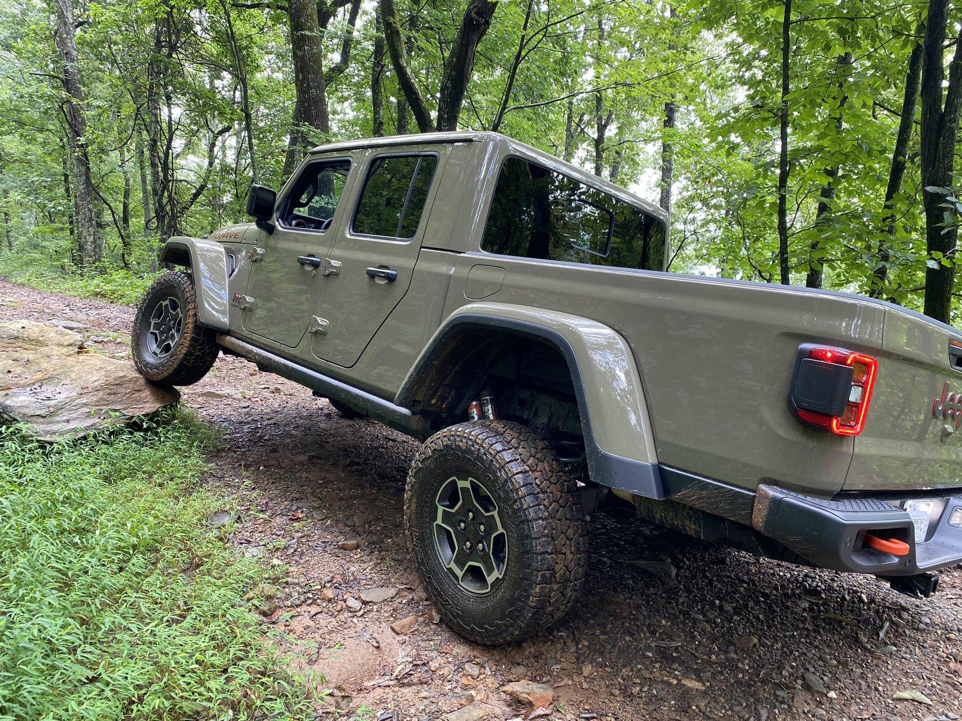 Jeep Gladiator ***Official Mojave Thread*** Lets talk Mojaves 8C3161E6-409C-4F65-B266-1FDF2C63557F