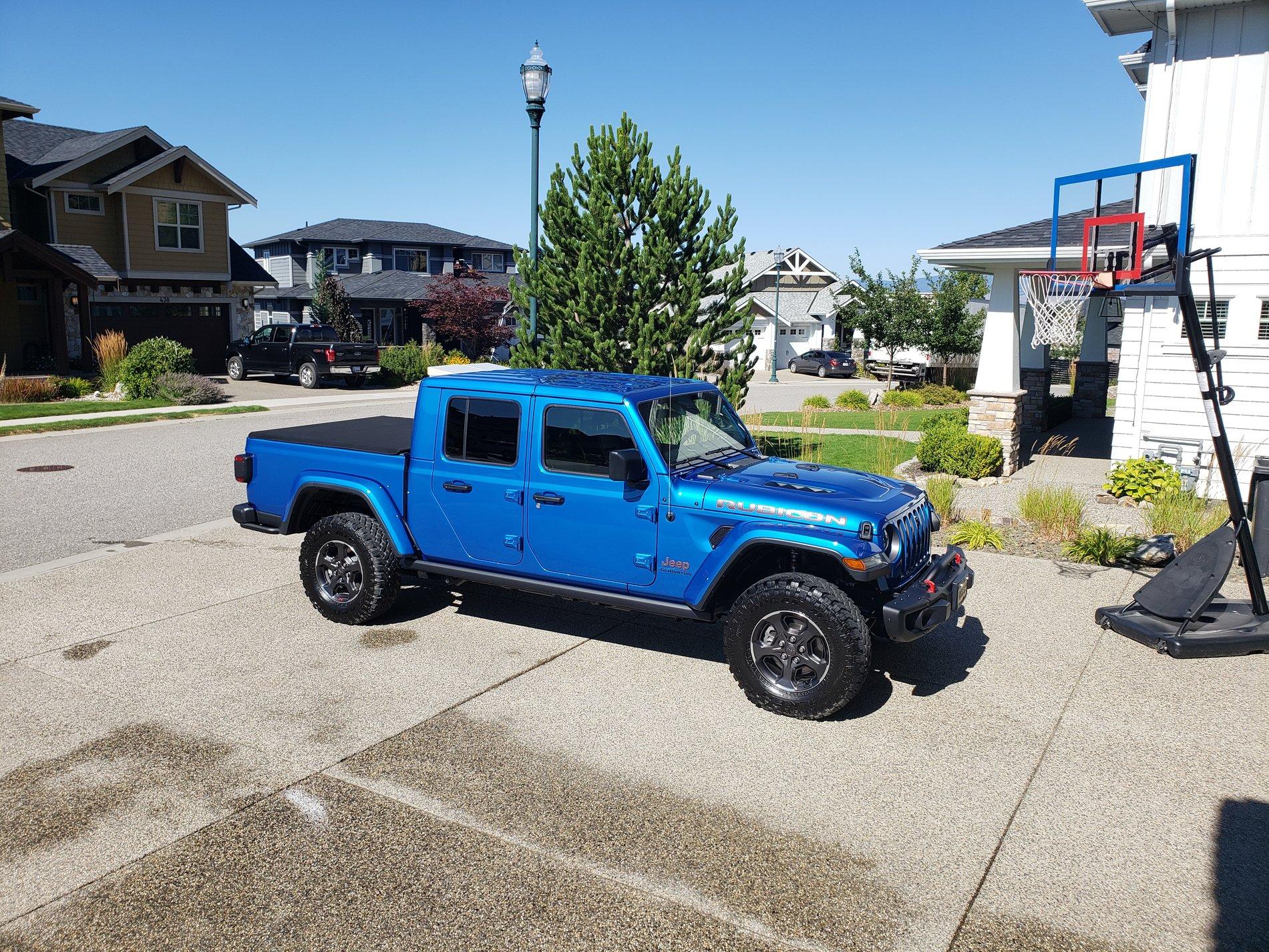 Jeep Gladiator NEWBBUILD HYDRO-ONE 20200815_153019