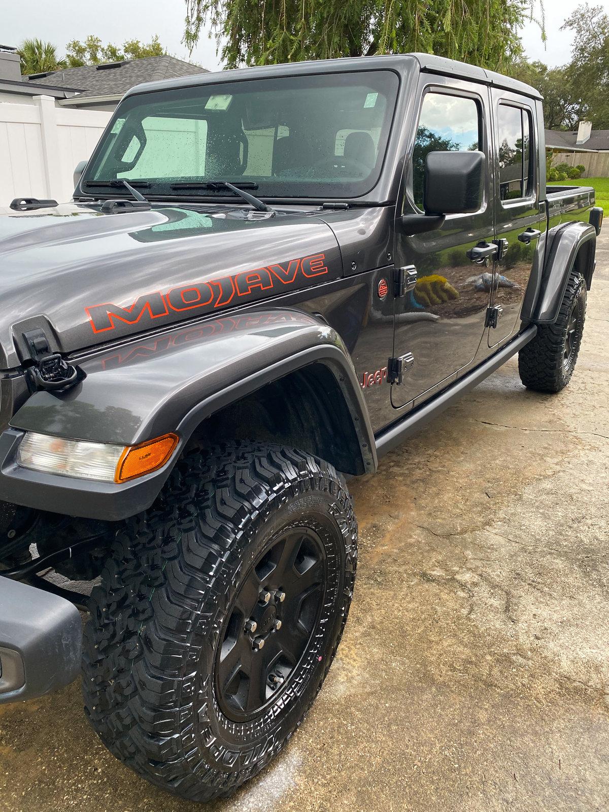 Jeep Gladiator MOJAVE Edition Gladiator JT Club 50516DDD-57F1-457B-8A3D-15BB71124320