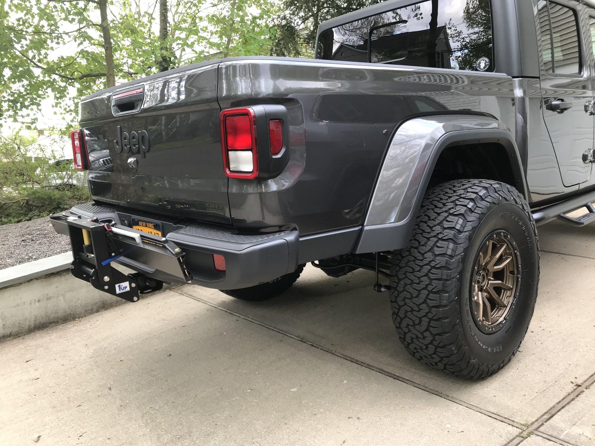 Jeep Gladiator 1up Bike Rack Fitment Pics FB9FFAD2-1CAA-4F79-8340-FB19319D8690