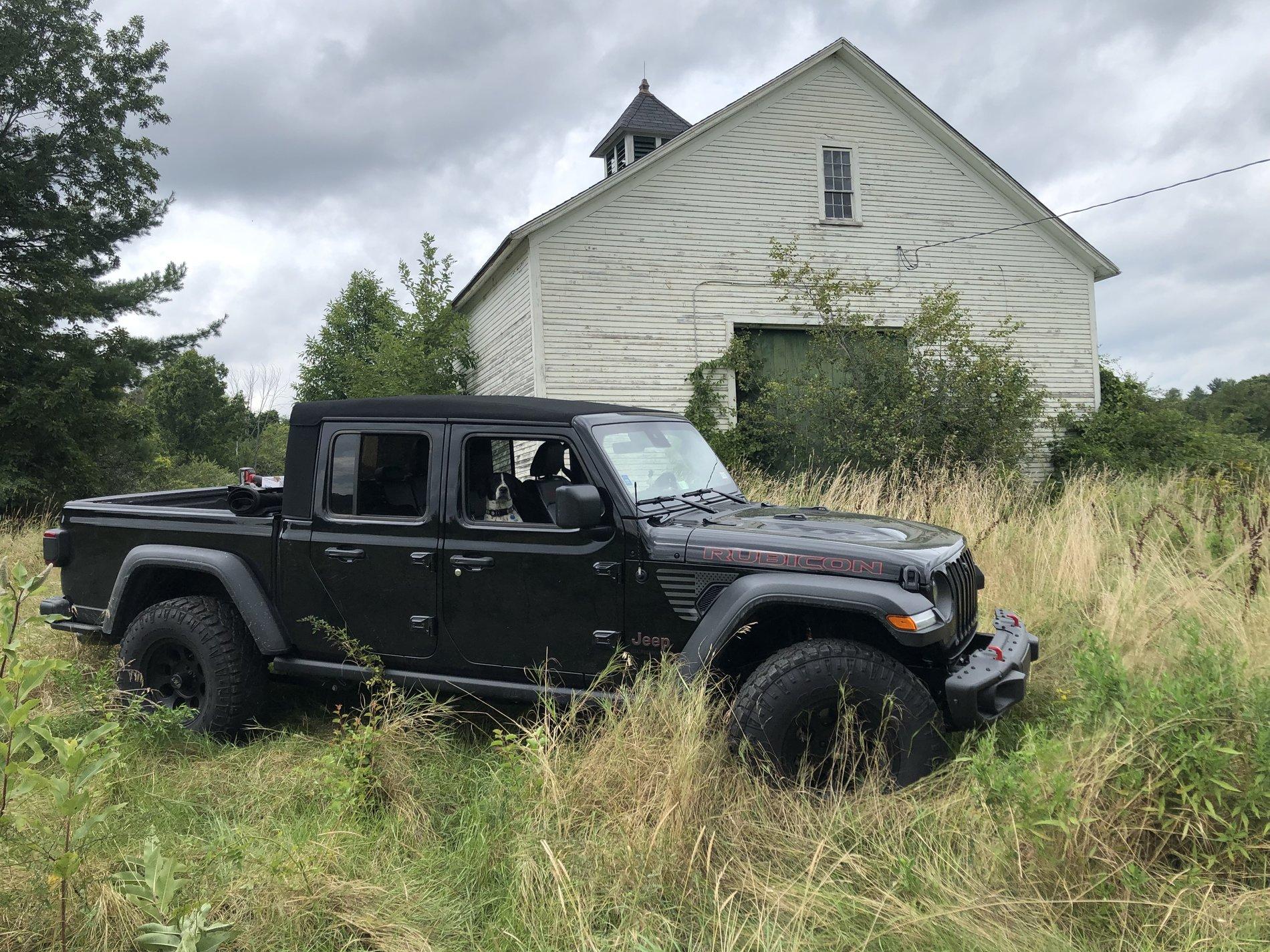 Jeep Gladiator Wife hates gladiator 0C45BCC1-E8F4-410A-A286-81D002FEA9CA