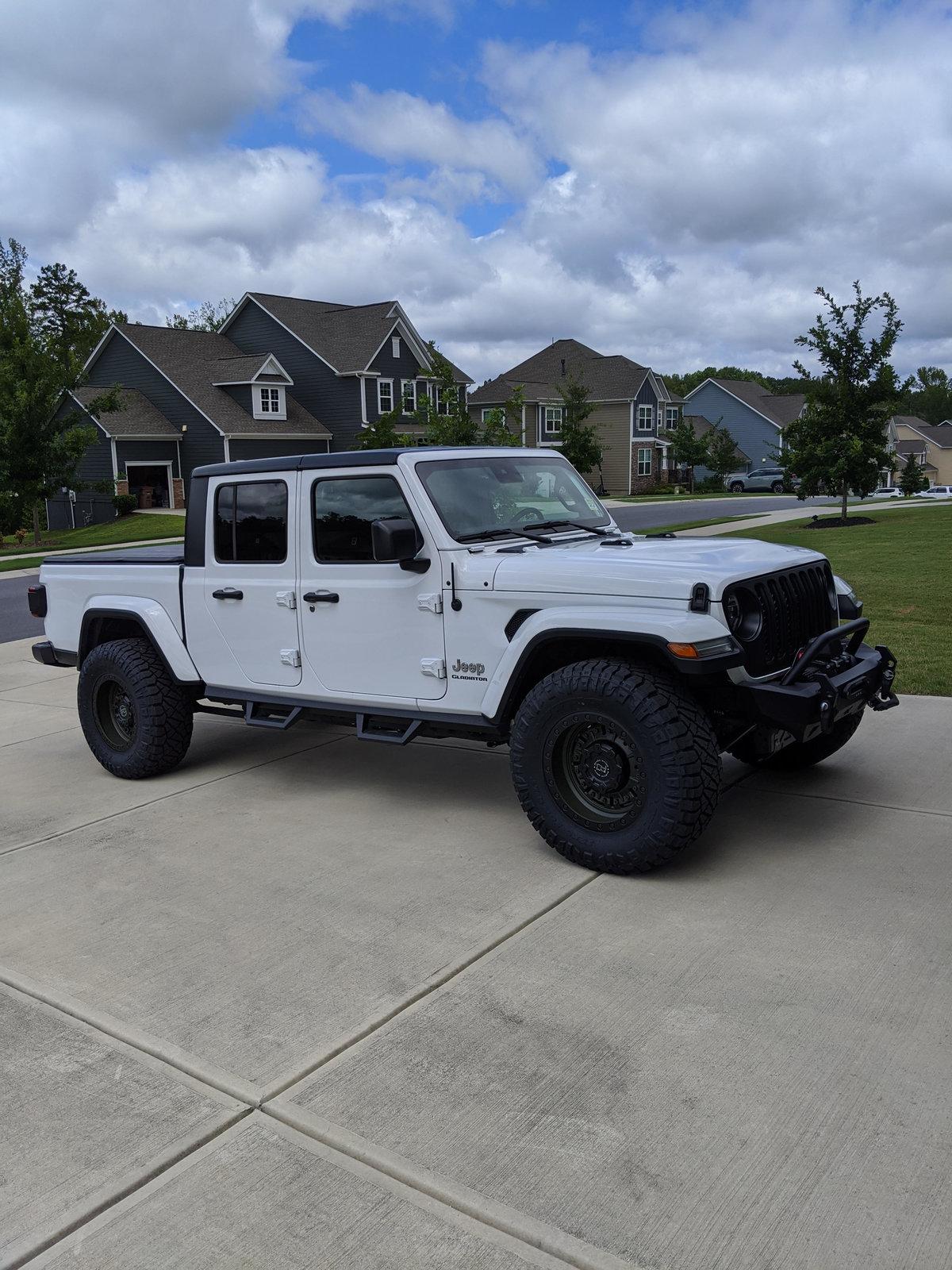 Jeep Gladiator BRIGHT WHITE Gladiator JT Club jeep2