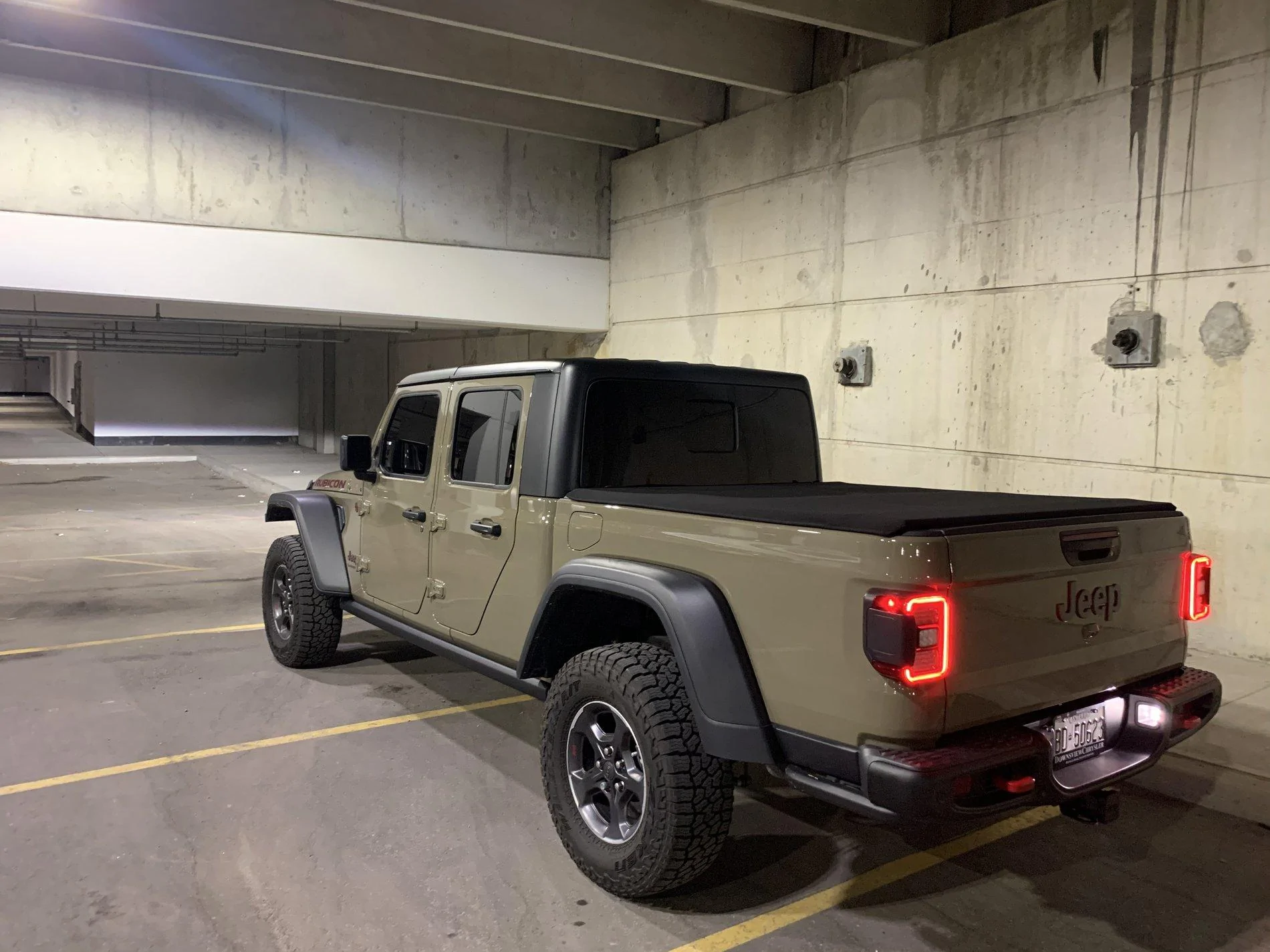 Jeep Gladiator GATOR Gladiator JT Club E7980514-EC11-43EF-AF01-C9D509DB25AD