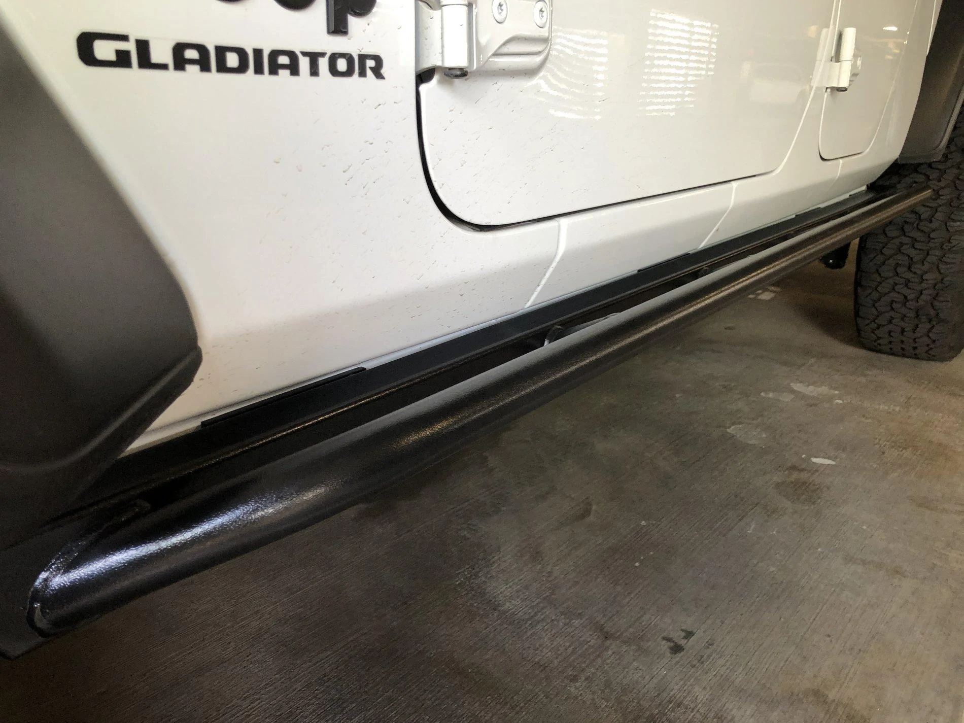 Jeep Gladiator Rock hard 4x4 rock rails installed IMG_2568