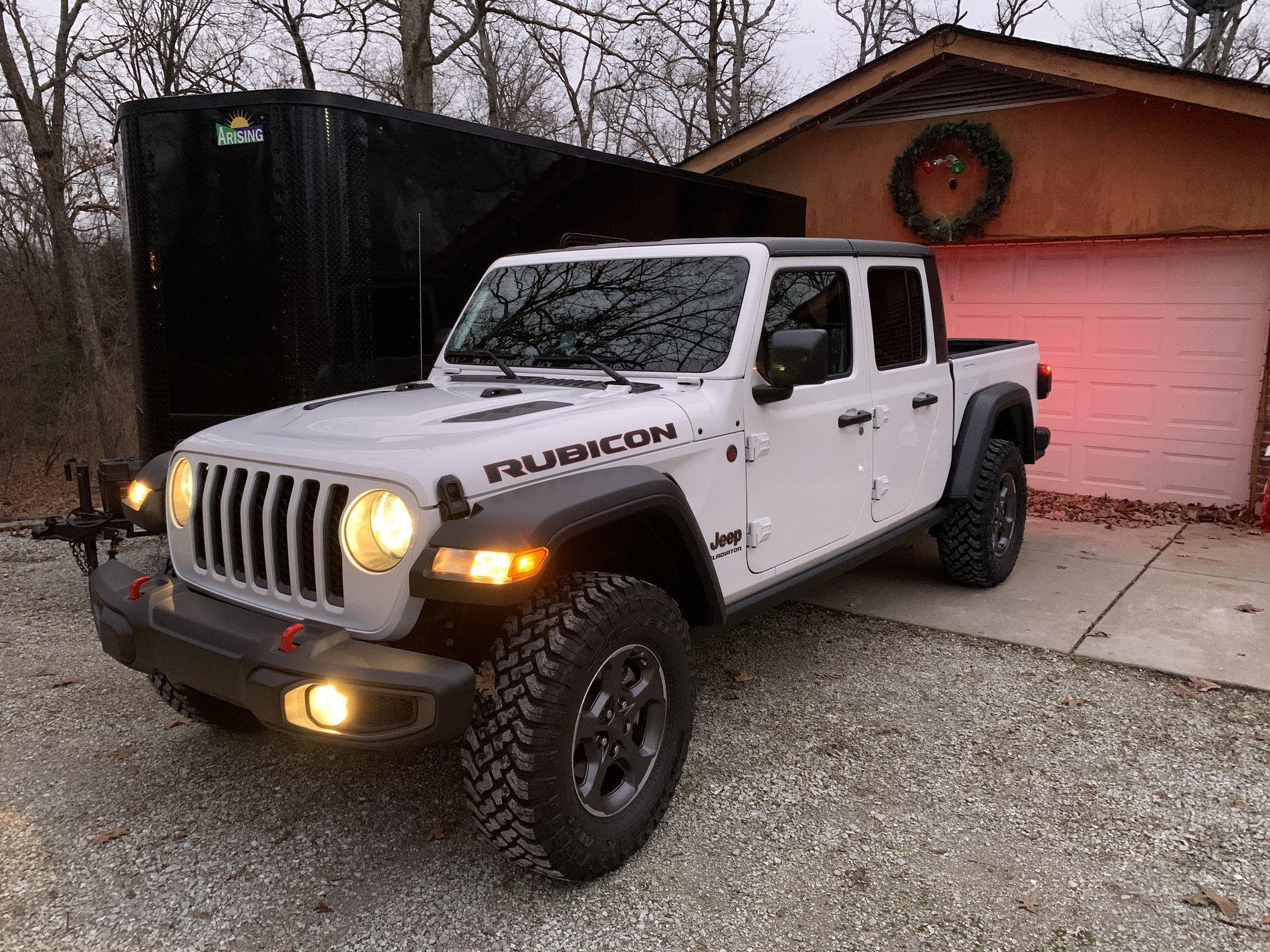 Jeep Gladiator Gladiators and Camper Pictures 1F7488B5-1486-4E0E-9FAF-75CAA317EAB2