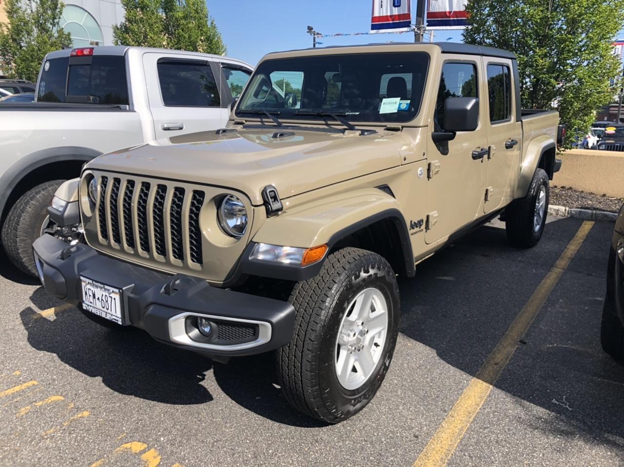 Jeep Gladiator Took Delivery of Your JT? Sign in Here! 1EA9B5A2-598E-45FB-BF66-502EF4C8722E