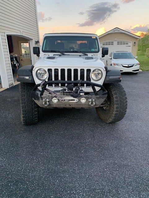 Jeep Gladiator Family build but my son might be too young... IMG_2138