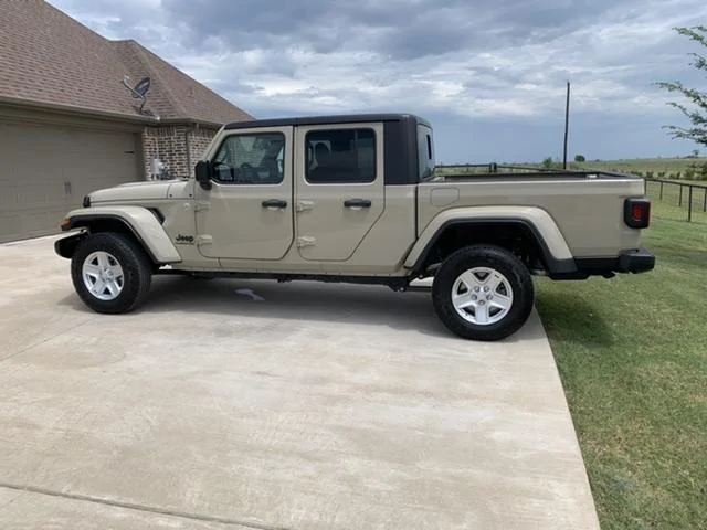 Jeep Gladiator GOBI Gladiator JT Club 07F1ECB0-286D-42A8-B233-0A5B9B2BF92D