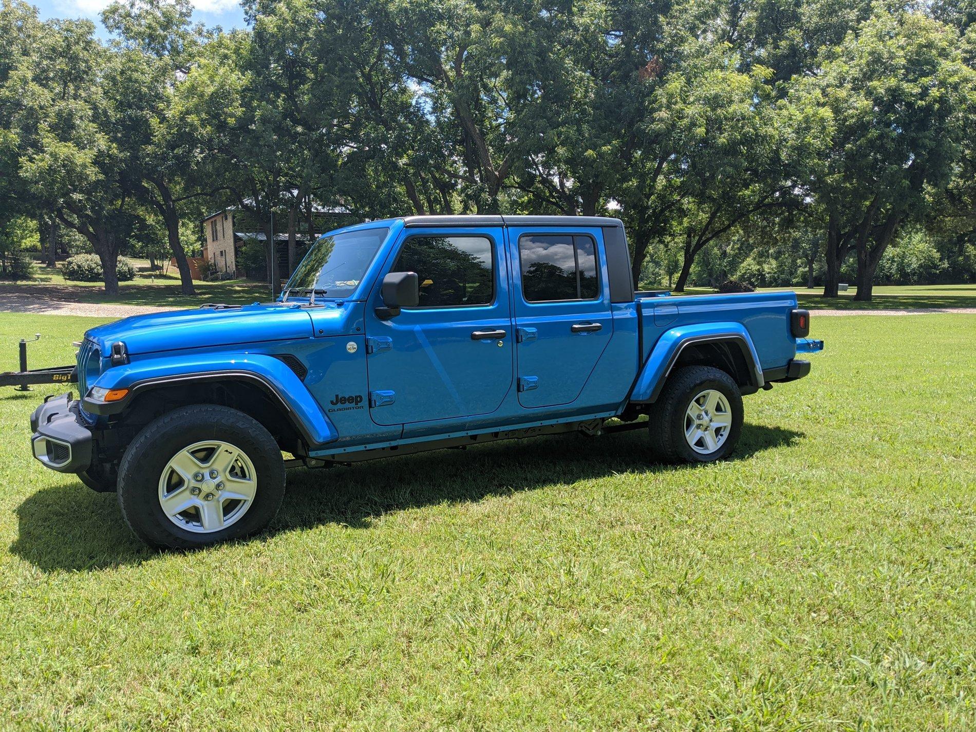 Jeep Gladiator HYDRO BLUE PEARL Gladiator JT Club Gladiator 1