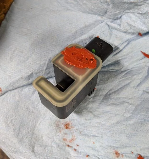 Jeep Gladiator Rubi owners, keep your locker sensors from failing! How to pot your sensors img_20200807_164418-jpg