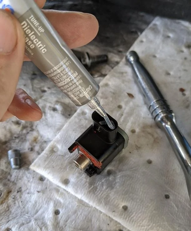 Jeep Gladiator Rubi owners, keep your locker sensors from failing! How to pot your sensors img_20200807_164546-jpg