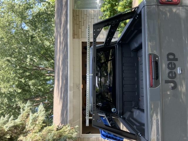 Jeep Gladiator XL RTT - Extend over cab or stick out the back? 74F2810A-DDF0-4F9B-974C-62EDBA139473