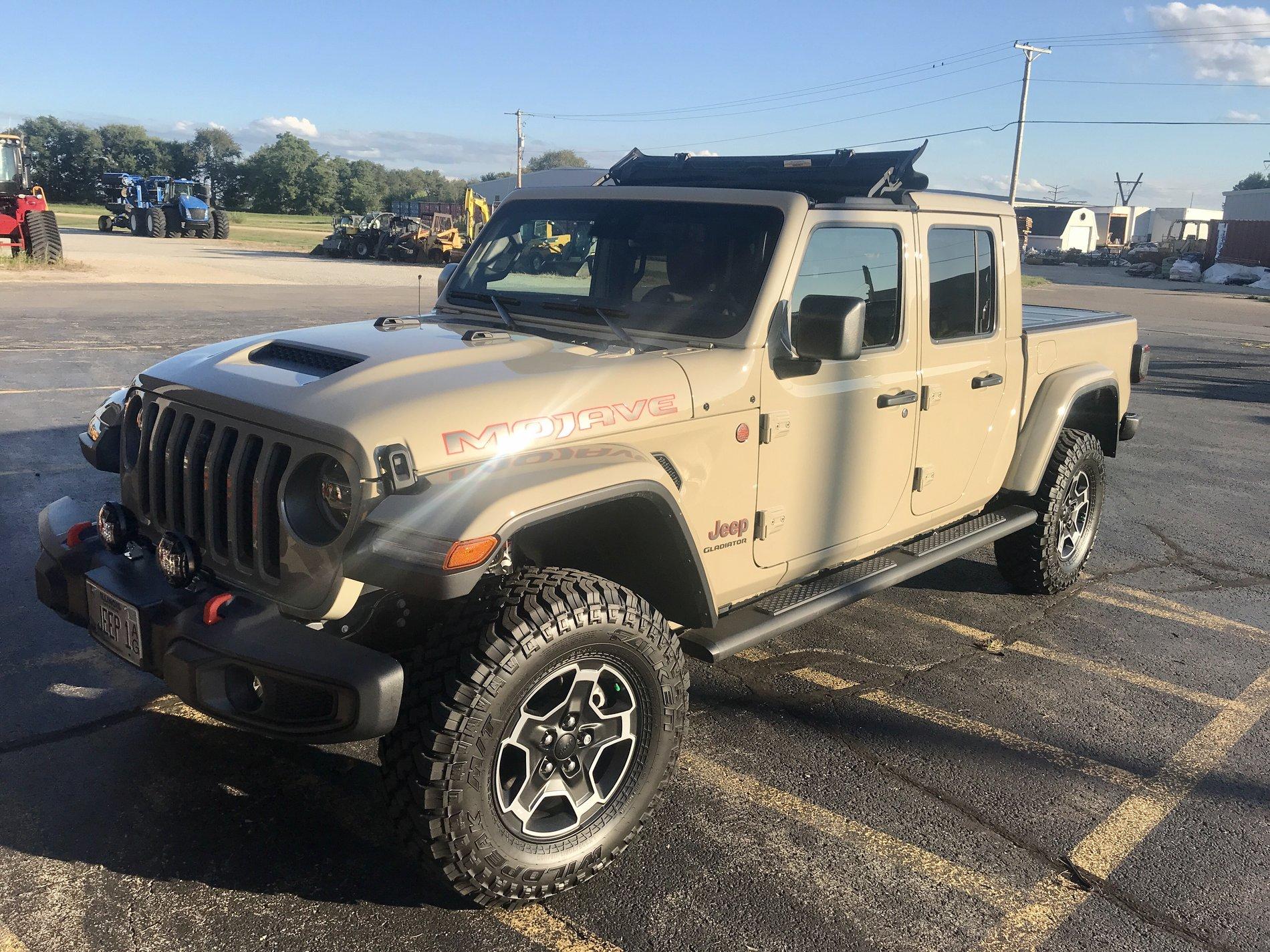 Jeep Gladiator MOJAVE Edition Gladiator JT Club 7F4FF207-CA8A-4C5B-AFBC-1762BF57BF95